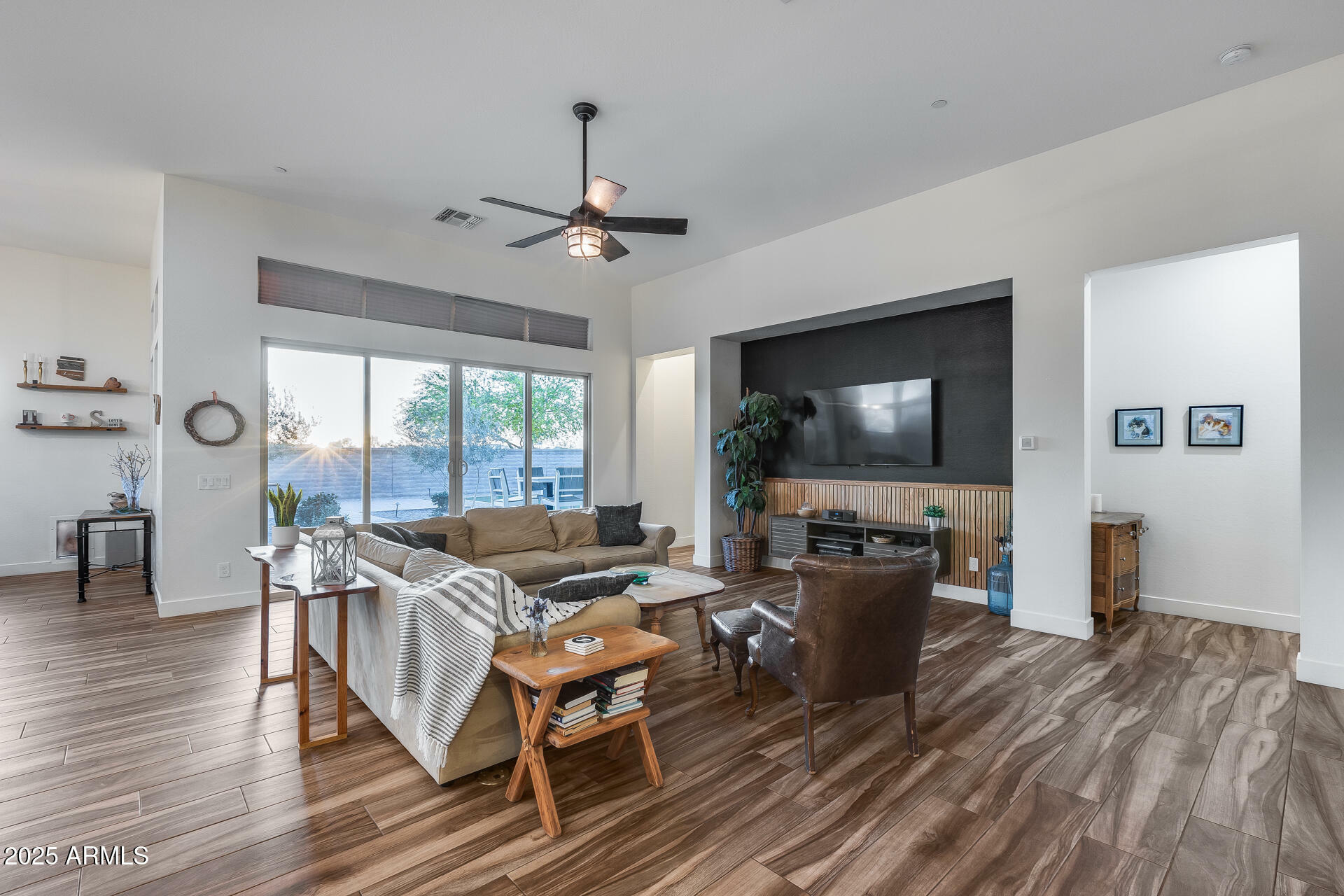 Property Photo: 23182 N 76th Lane AZ 85383