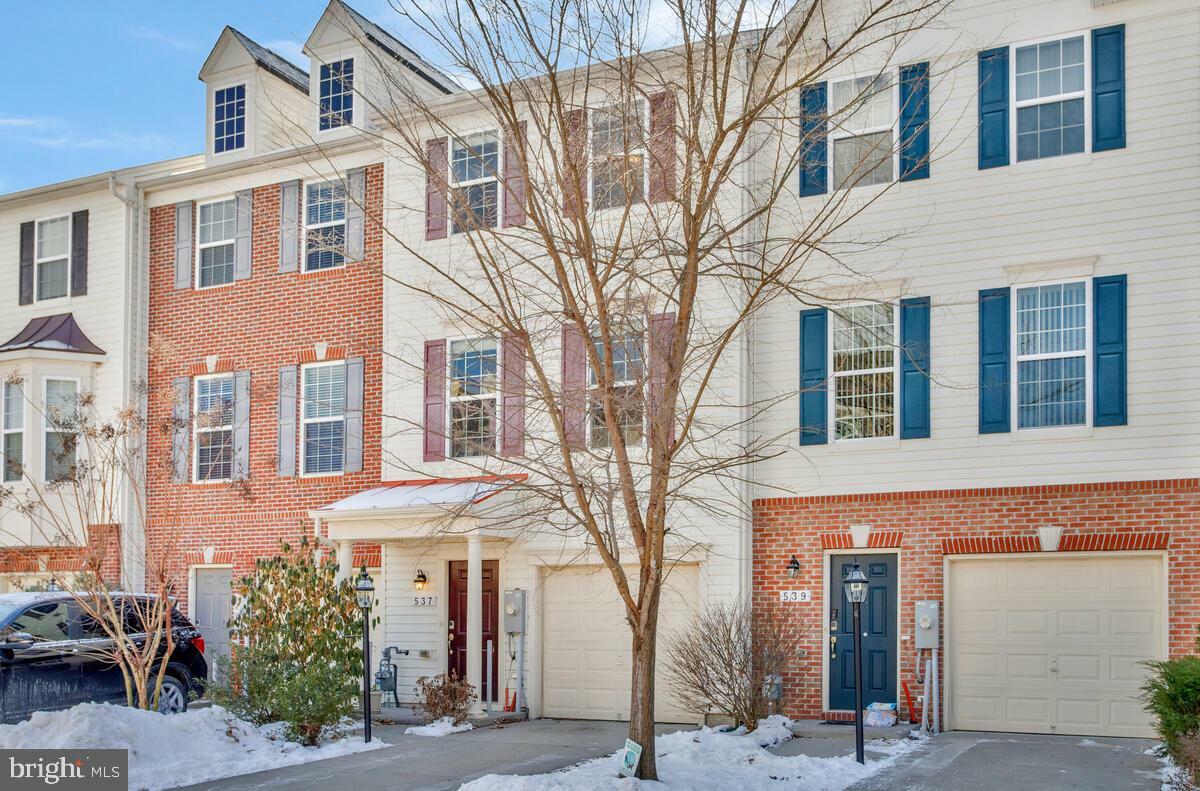 Property Photo: 537 Kinglets Roost Lane MD 21060