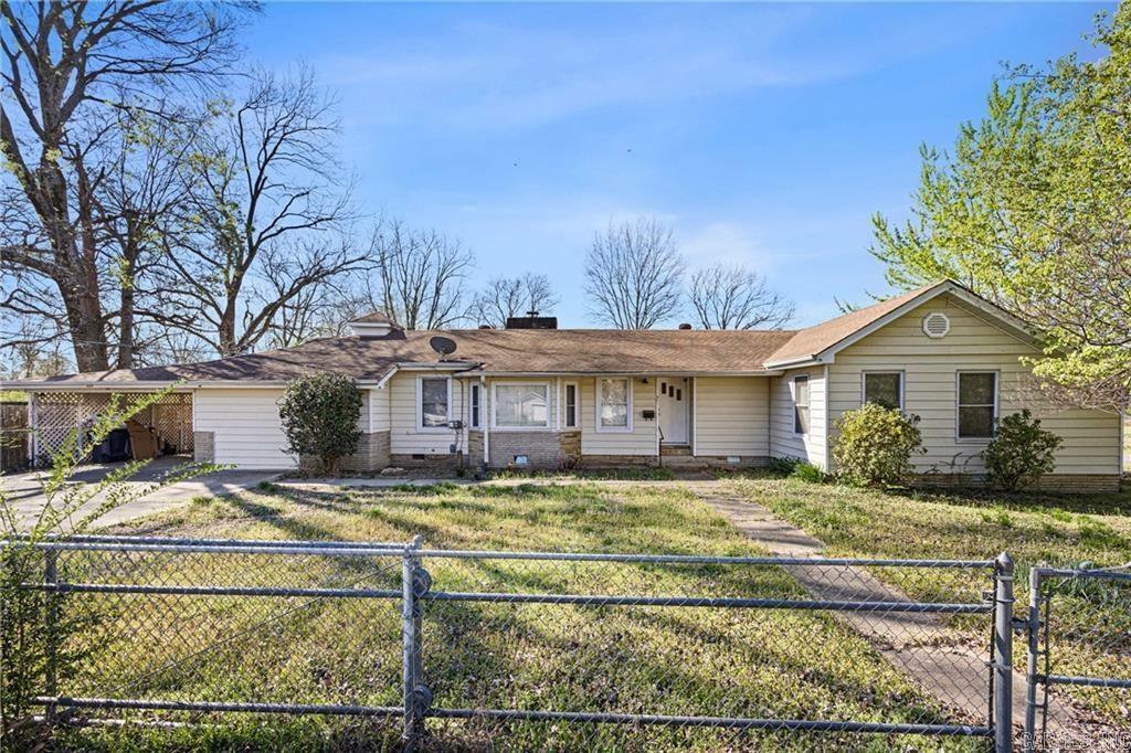 Property Photo: 409 W 8th St AR 72801