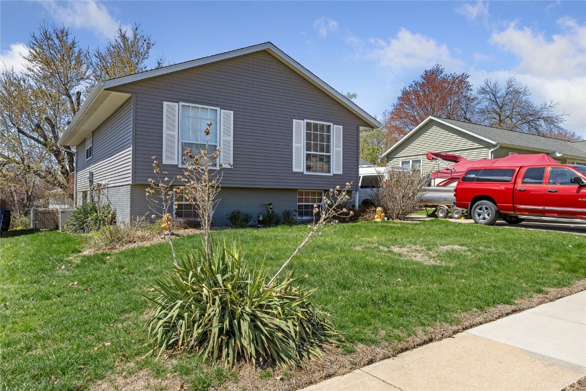 Property Photo: 612 Olive Drive NW IA 52405