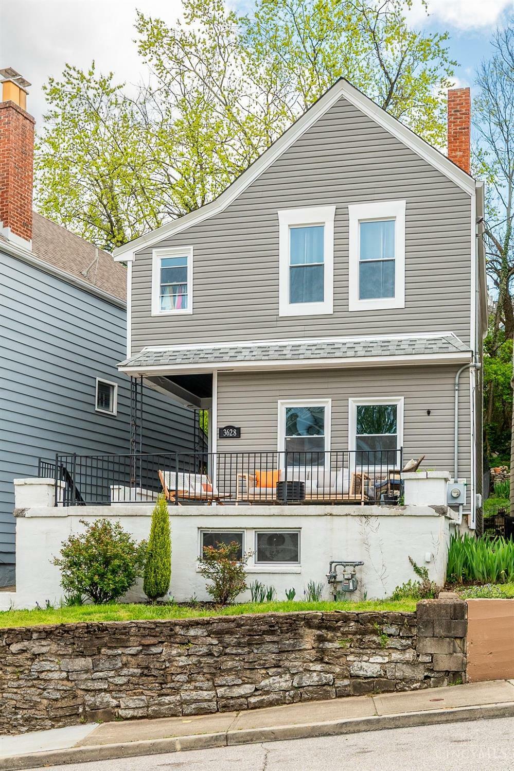 Property Photo: 3628 Woodbridge Place OH 45226