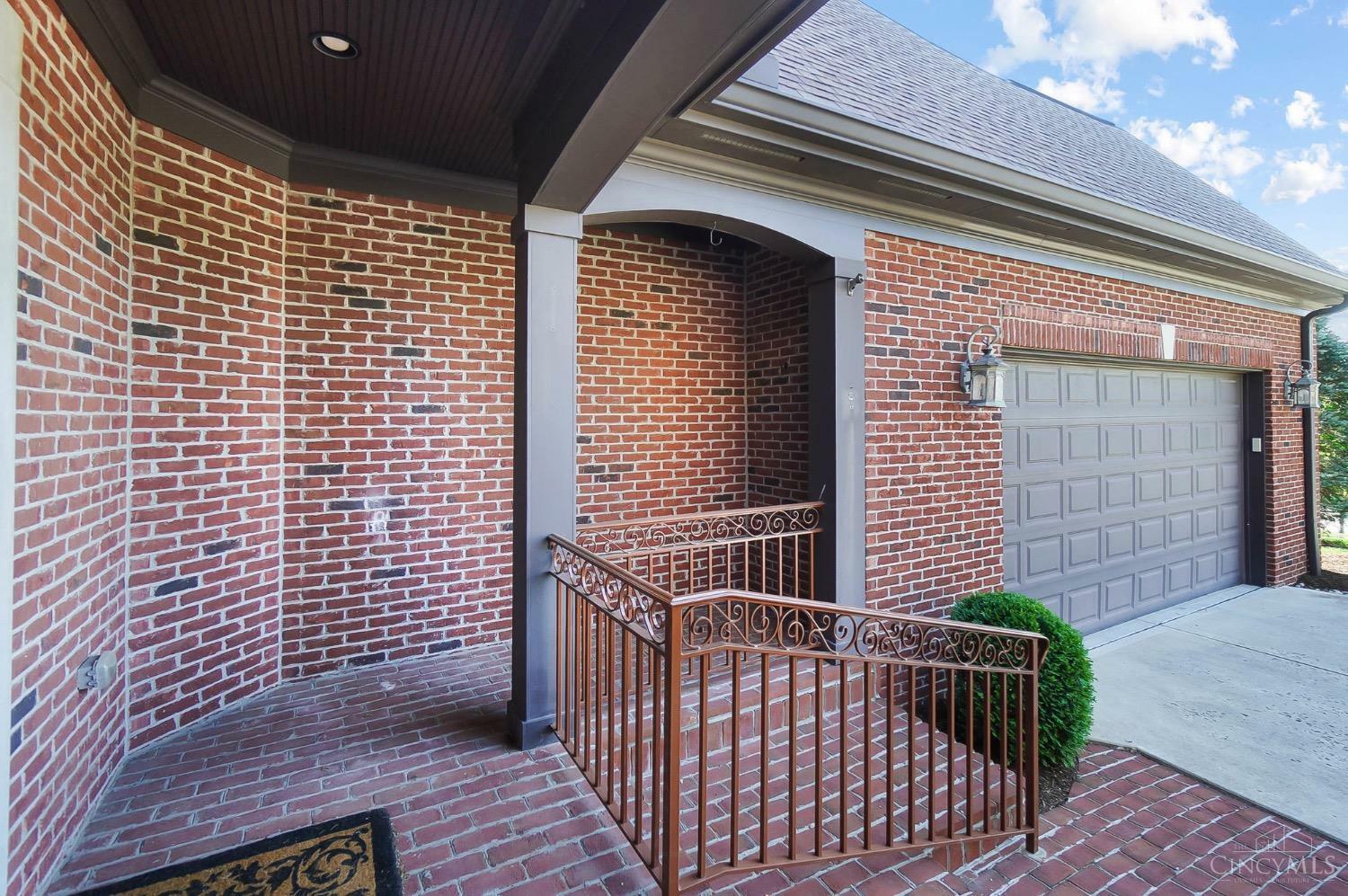 Property Photo: 100 Carruthers Pond Drive OH 45246