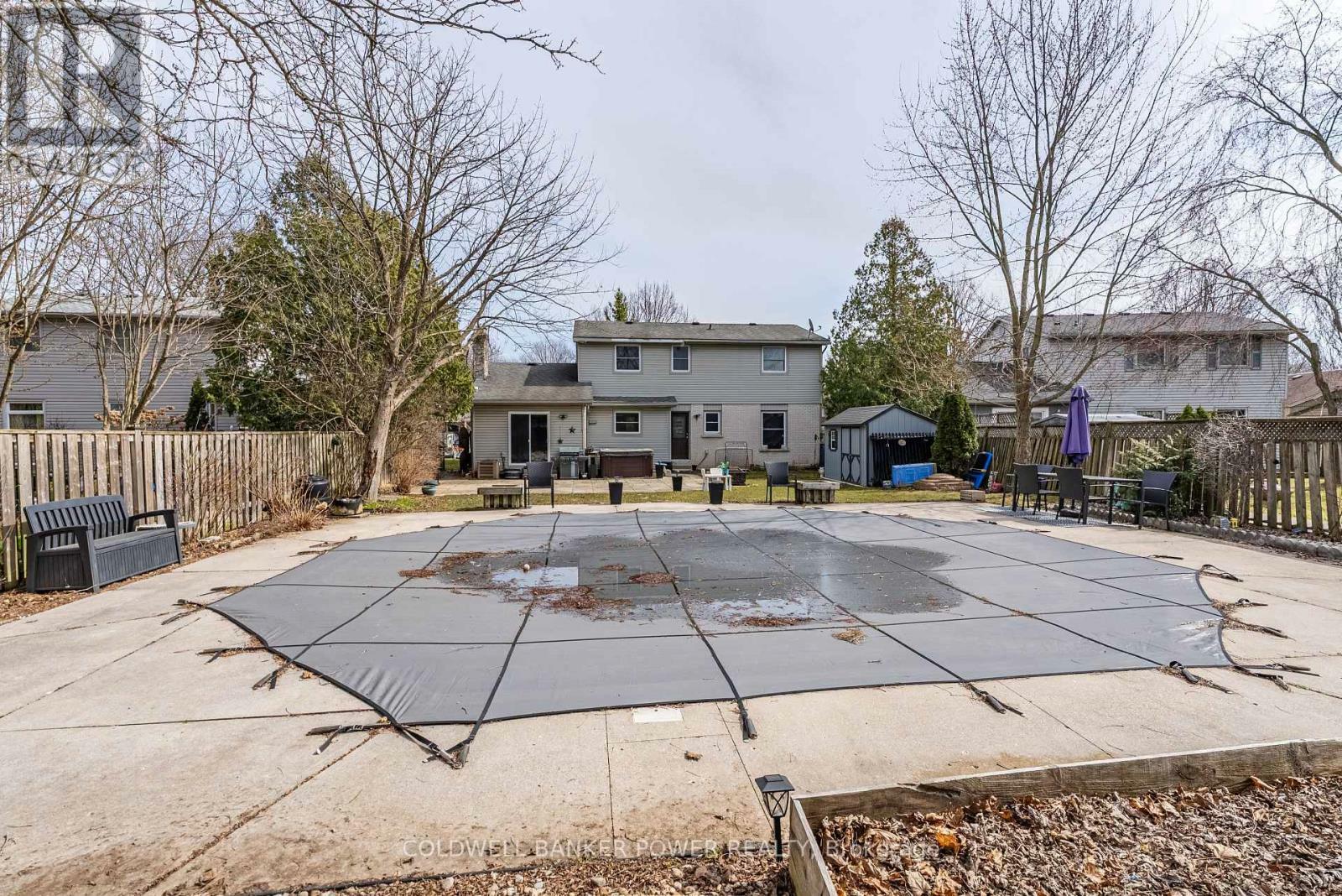 Property Photo: 59 Dunsmoor Road ON N6K 1T6