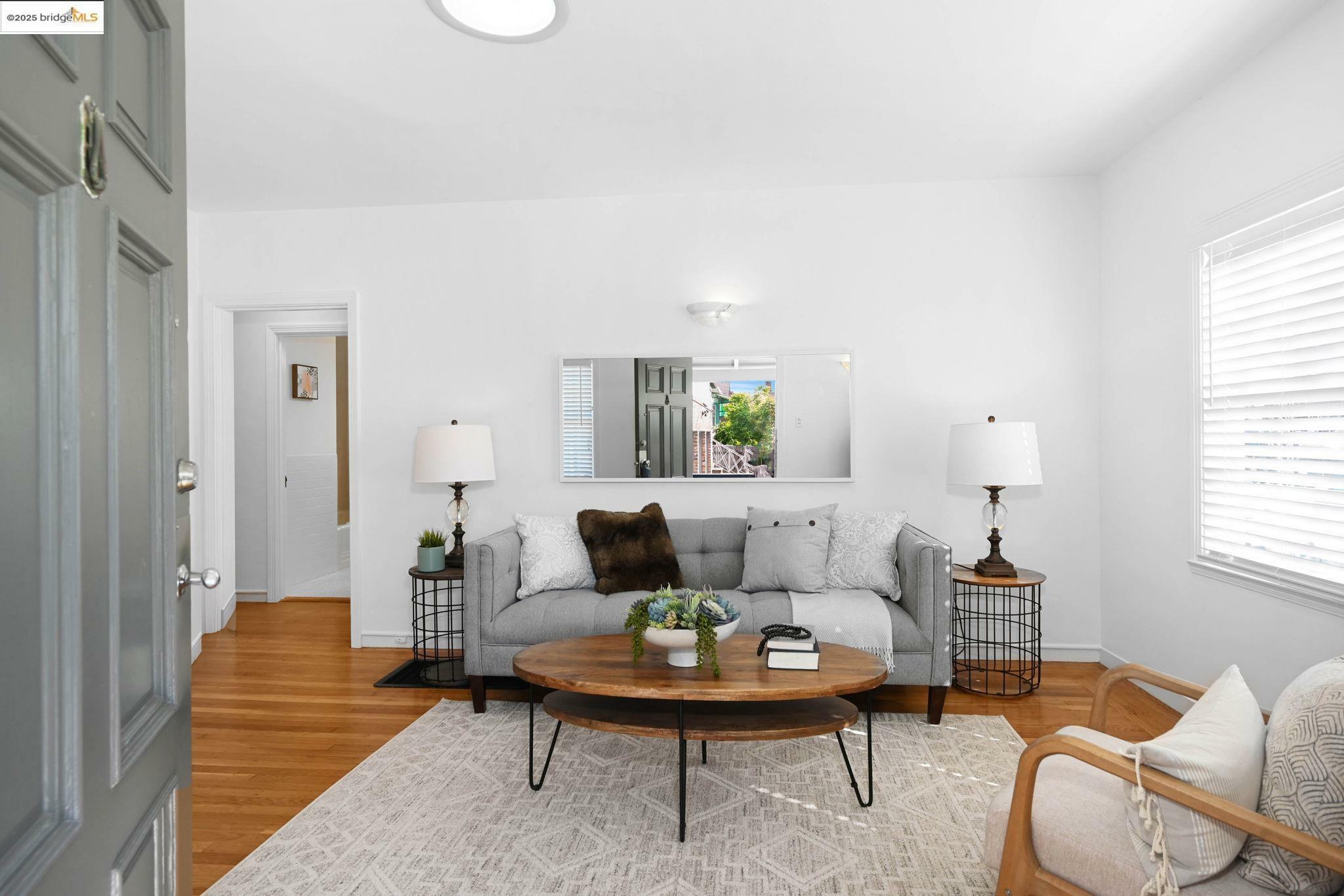 Property Photo: 3008 Deakin St CA 94705