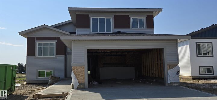 5413 60 Avenue  Vegreville AB T9C 1J4 photo
