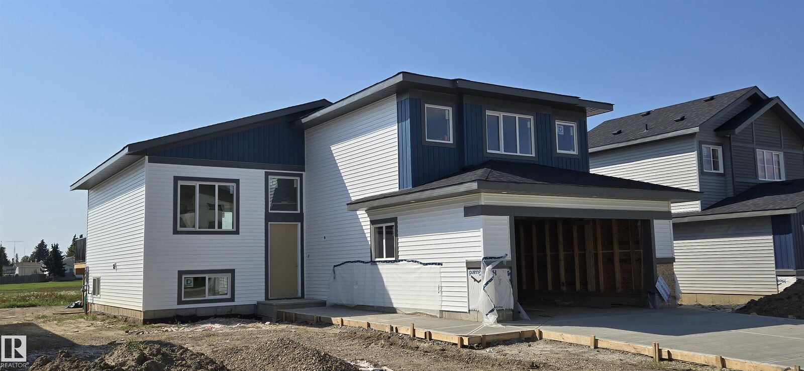 Property Photo: 5417 60 Avenue AB T9C 1J4