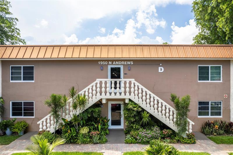 Property Photo: 1950 N Andrews Ave 210D FL 33311