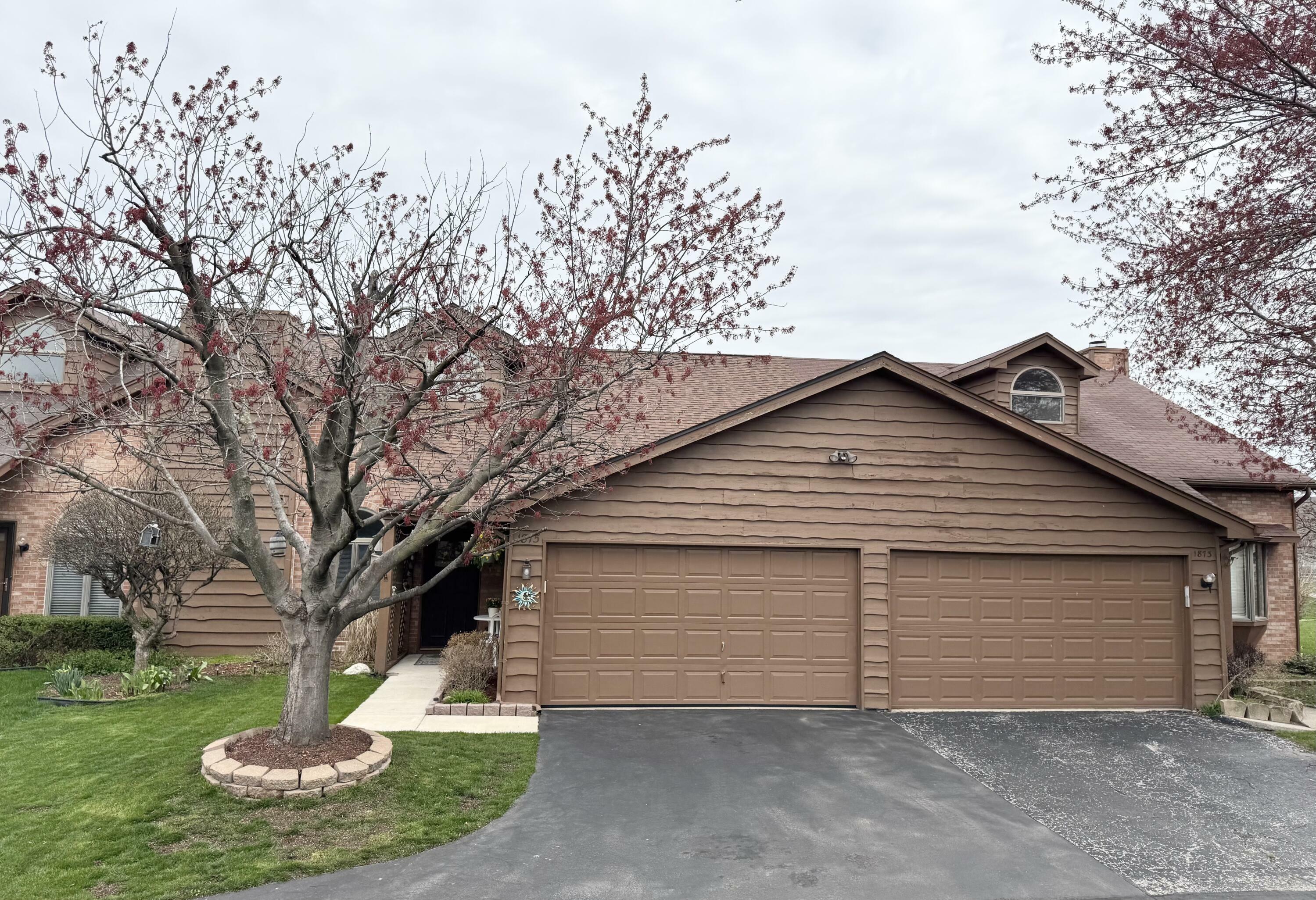 Property Photo: 1875 Orchard Court IN 46307