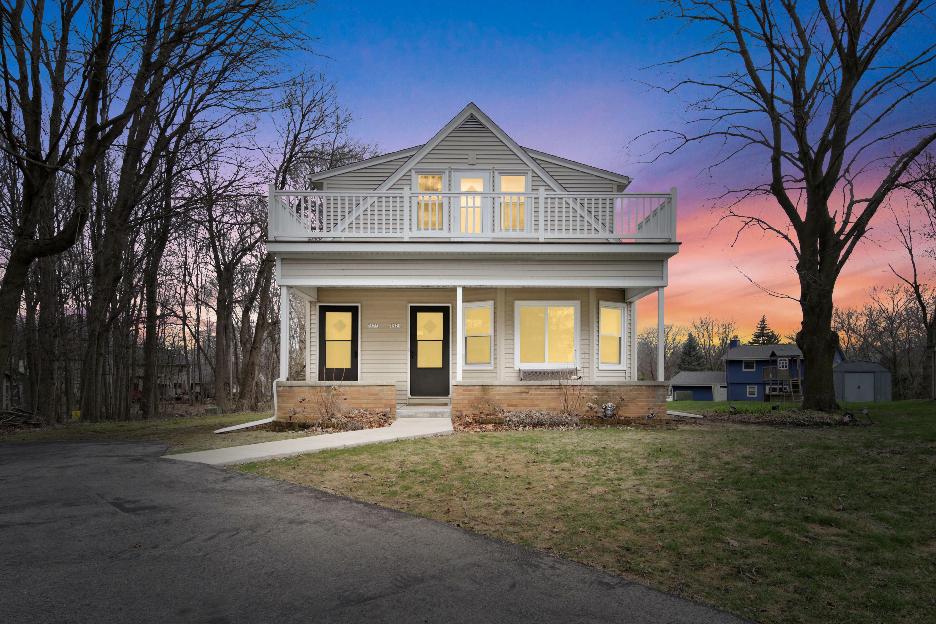 7571 S 68th St 7573  Franklin WI 53132 photo