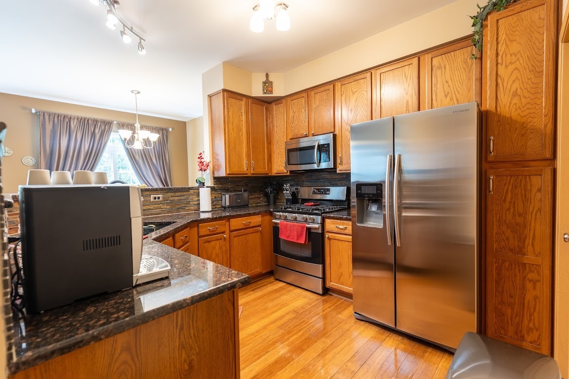 Property Photo: 1490 Shagbark Drive 1490 IL 60490