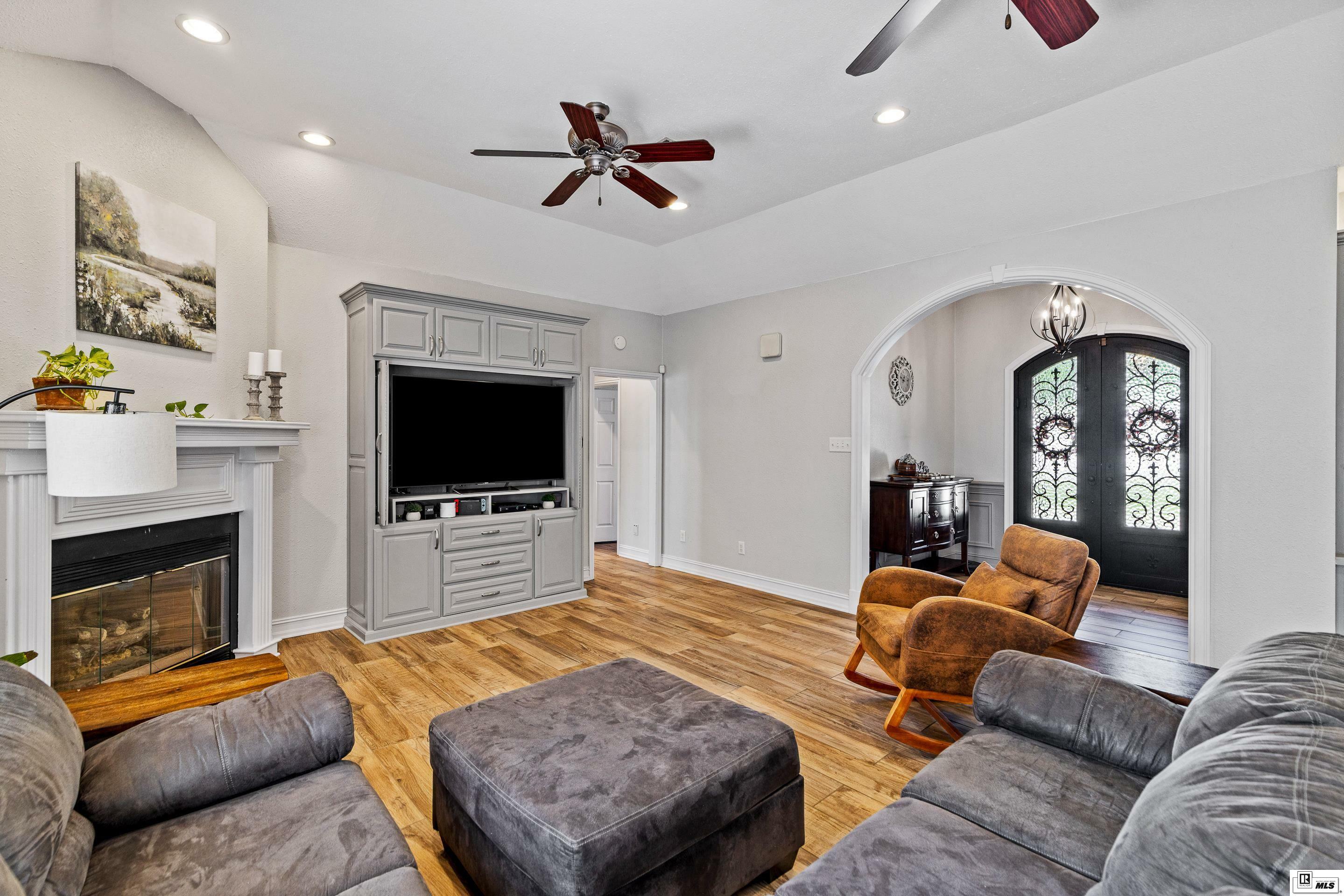 Property Photo: 102 Tyree Drive LA 71291