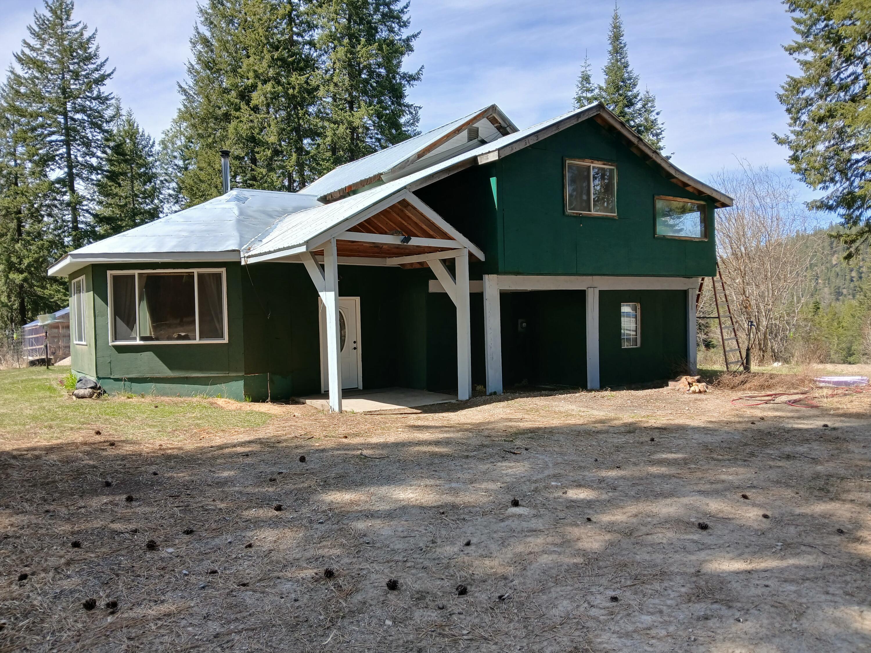 Property Photo: 4224 Grouse Creek Rd WA 99148