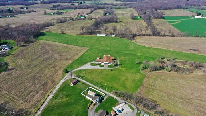 Property Photo: 51028 State Route 14 OH 44413
