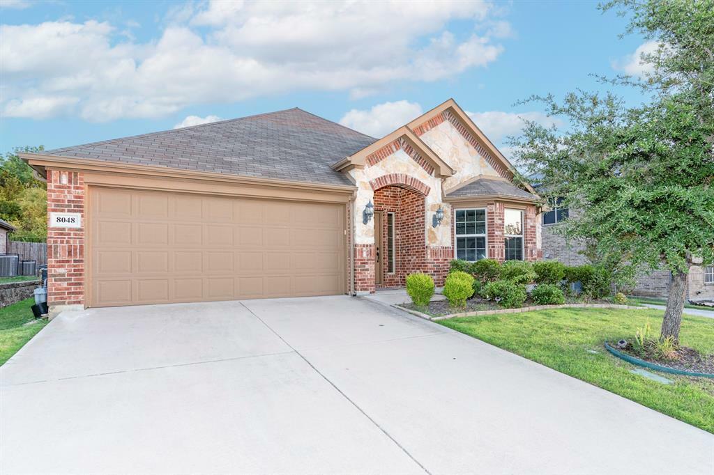 8048 Vista Hill Lane  Dallas TX 75249 photo