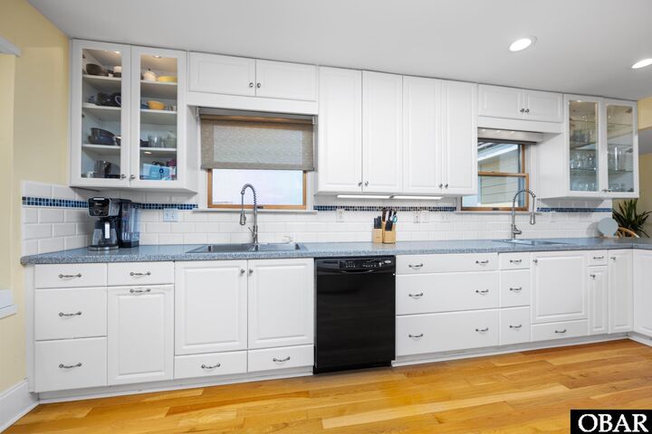 Property Photo: 6005 S North Shore Court NC 27959