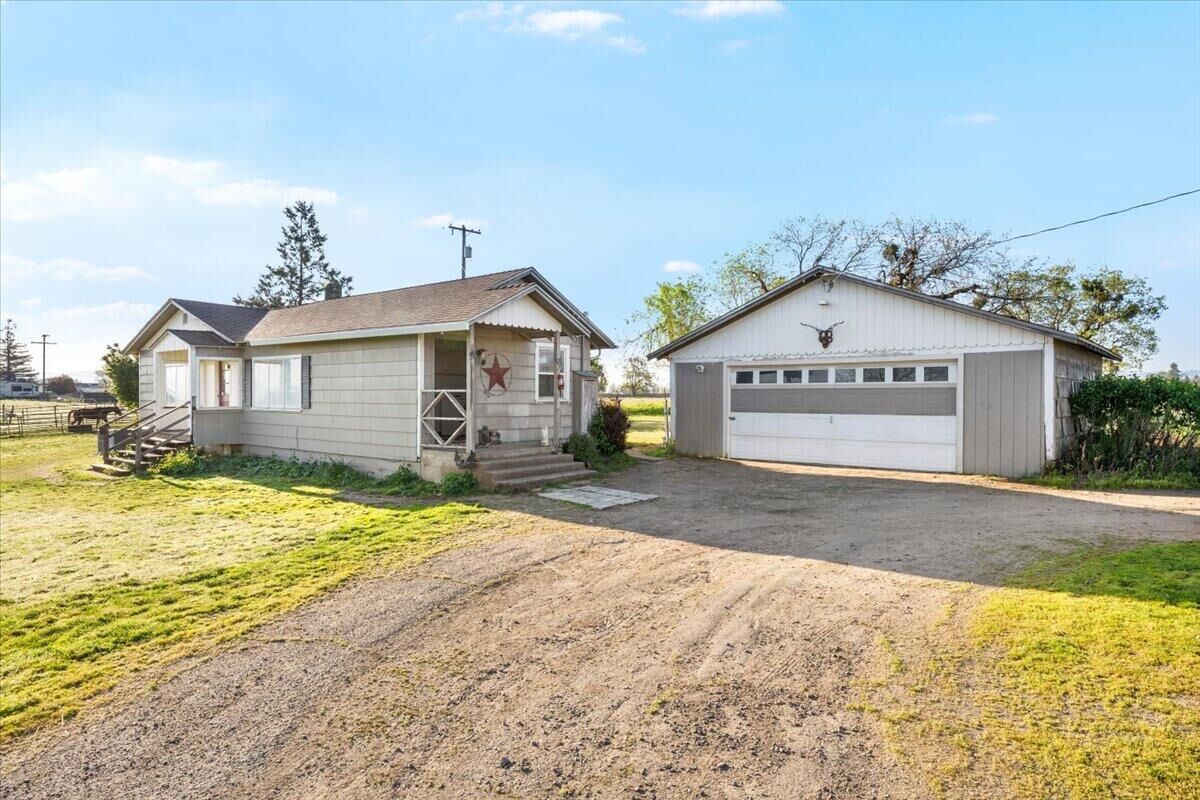 Property Photo:  7365 Blackwell Road  OR 97502 