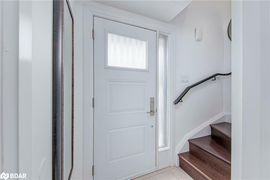 Property Photo: 124 Brown Street ON L4N 7V7