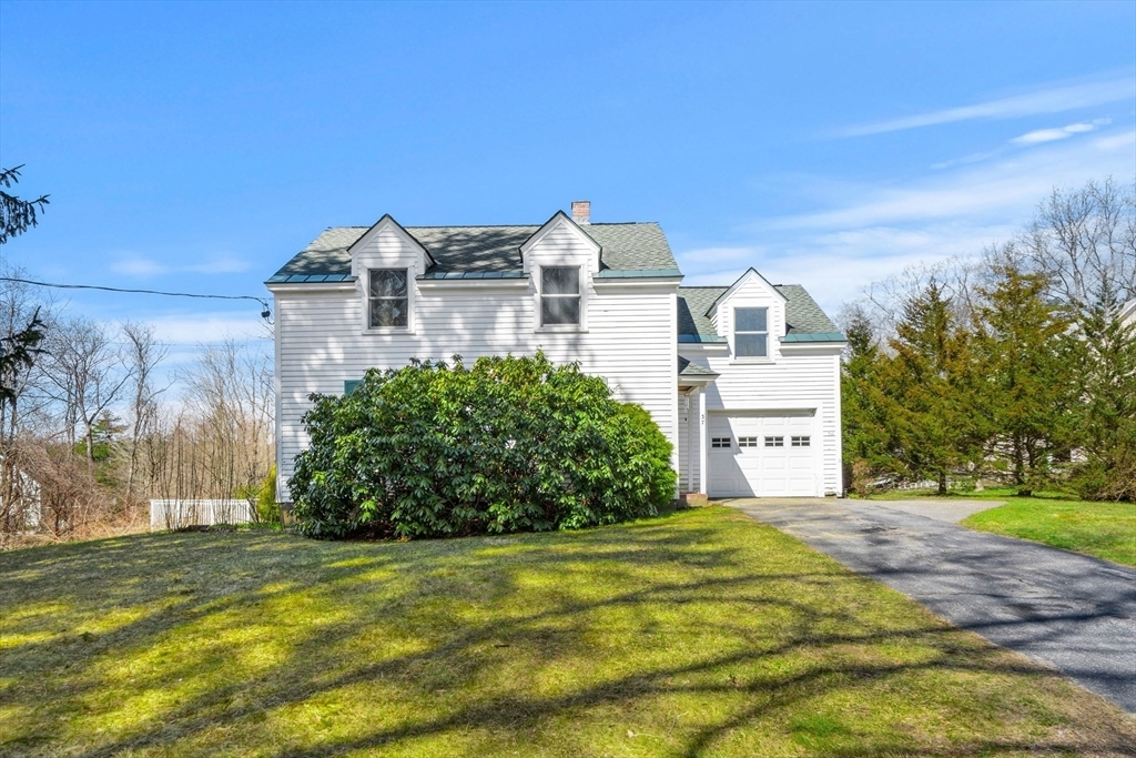 Property Photo: 37 Pepperell Rd MA 01450