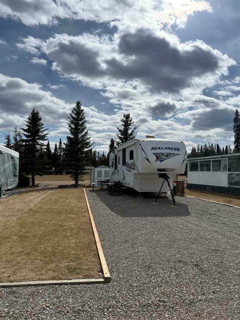 Photo de la propriété: 32379 55 Range Road 151 AB T0M 1X0