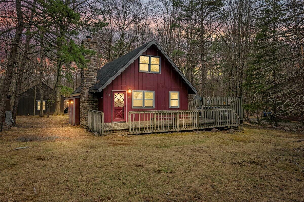 Property Photo: 170 Fern Ridge Road PA 18610
