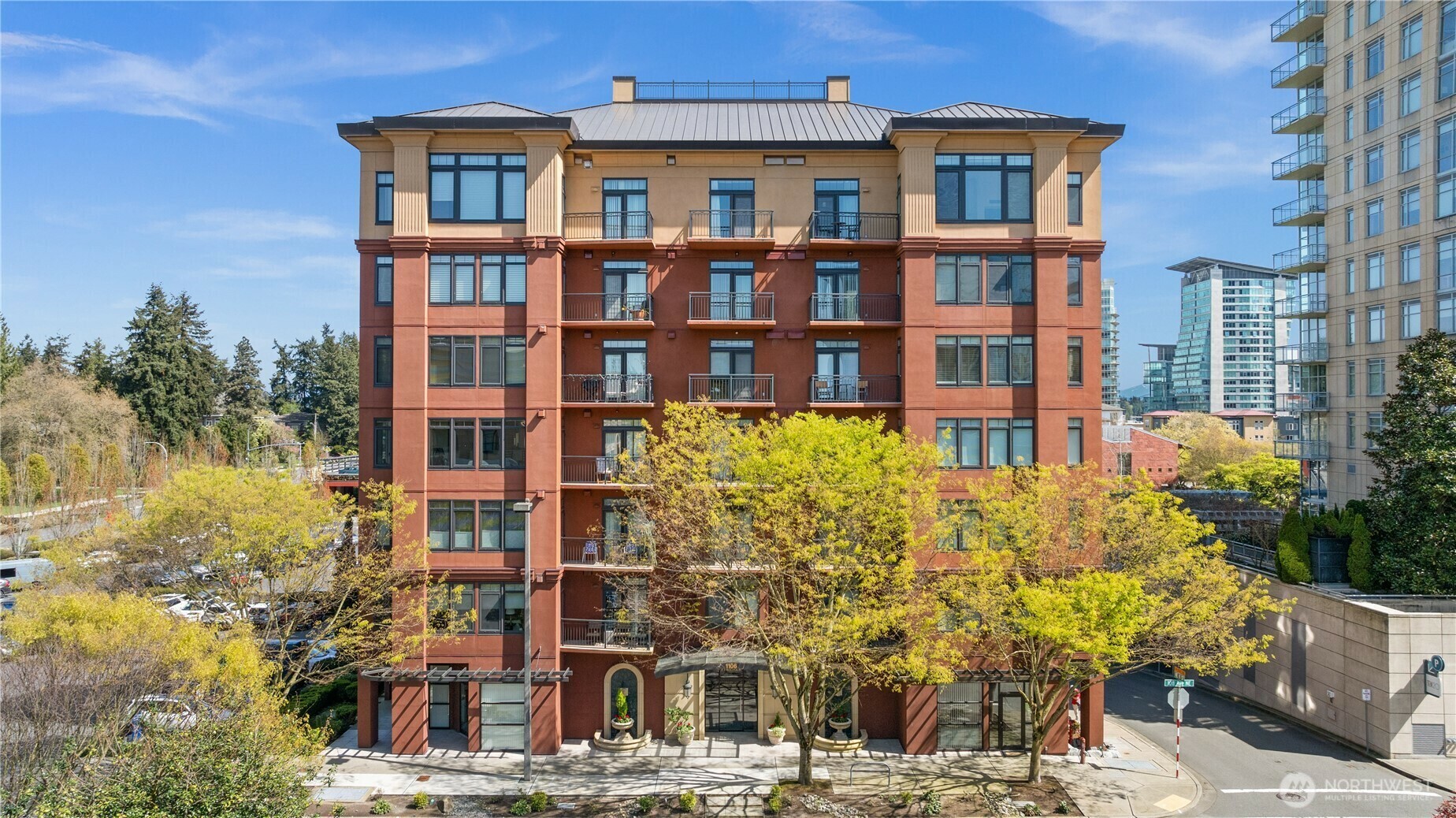 Property Photo: 1106 108th Avenue NE 704 WA 98004