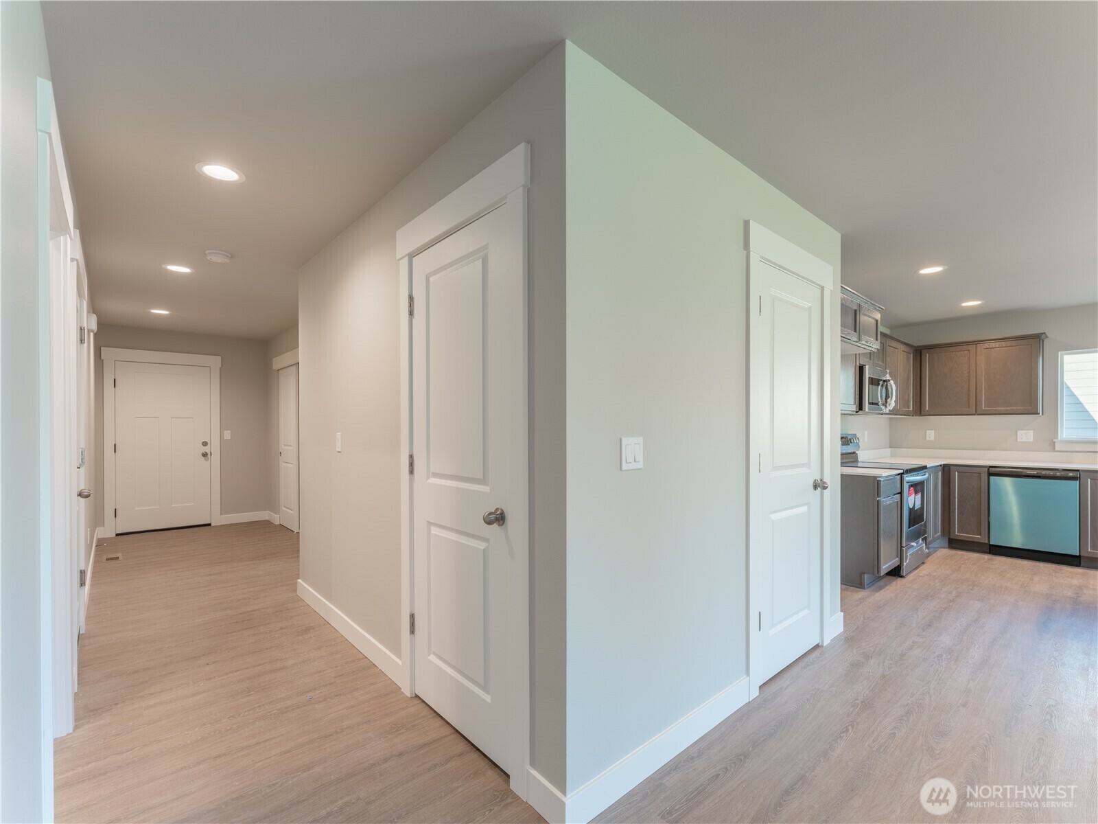 Property Photo: 2311 Noah Street SE WA 98802