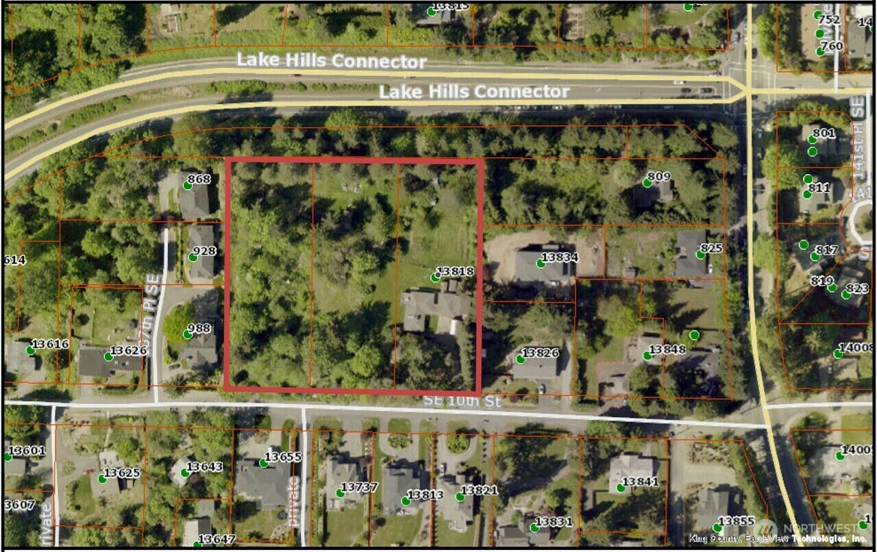 Property Photo: 13818 SE 10th Street WA 98005