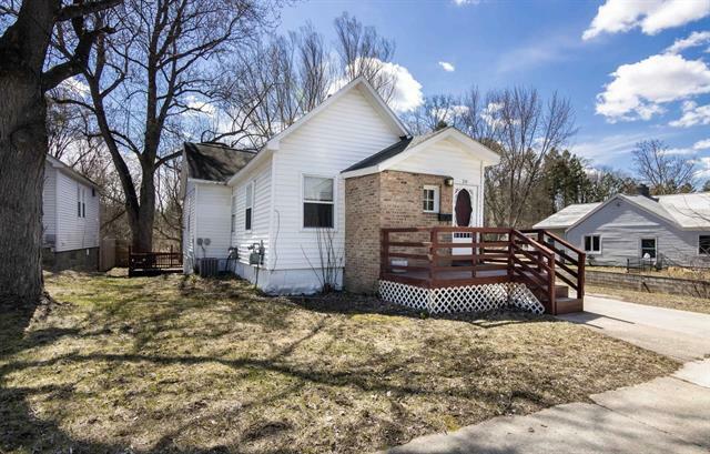 Property Photo:  719 Seventh Street  MI 49684 