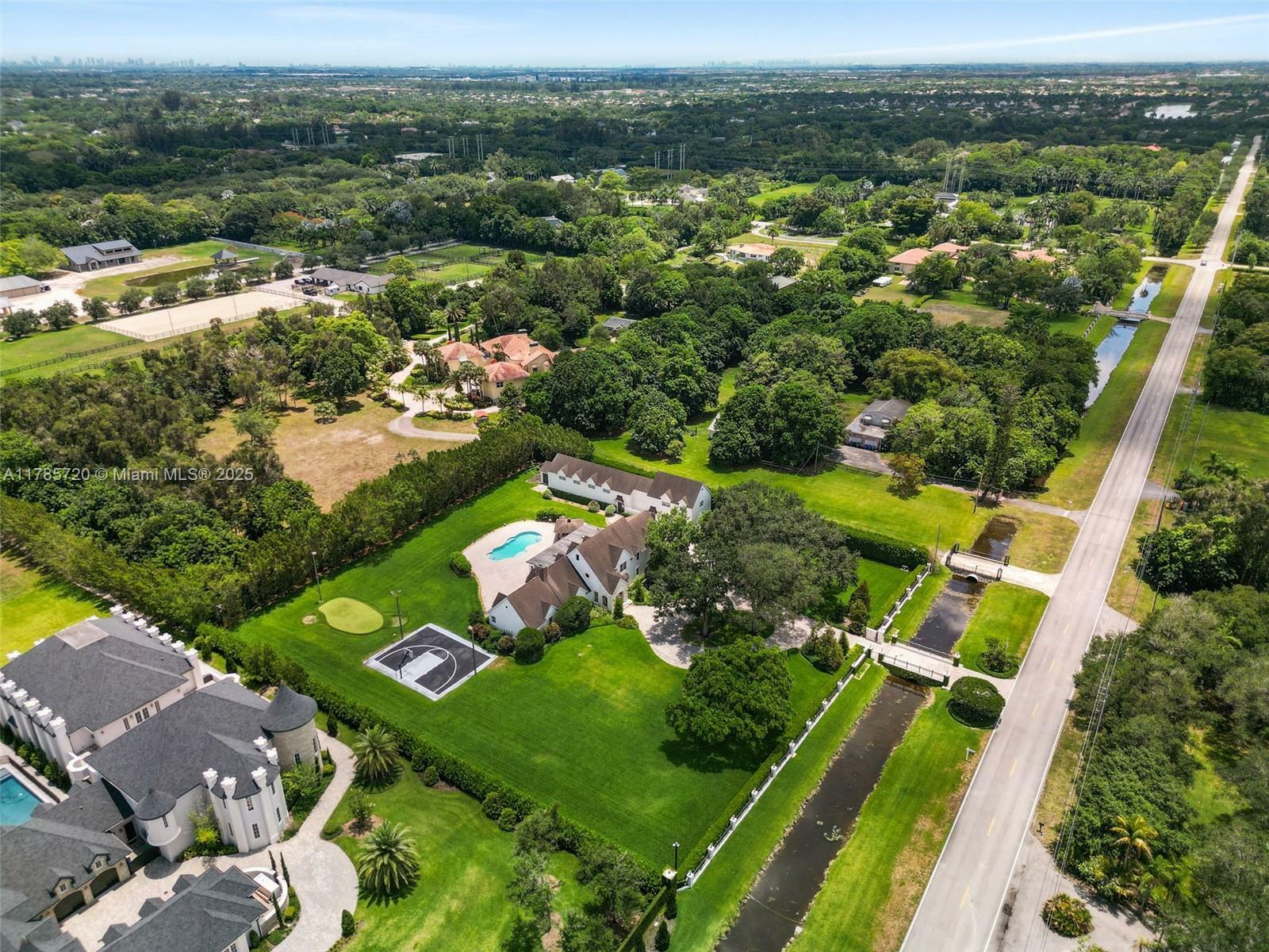 Property Photo: 6320 Hancock Rd FL 33330