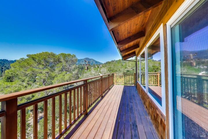 Property Photo:  120 E Manor Drive  CA 94941 