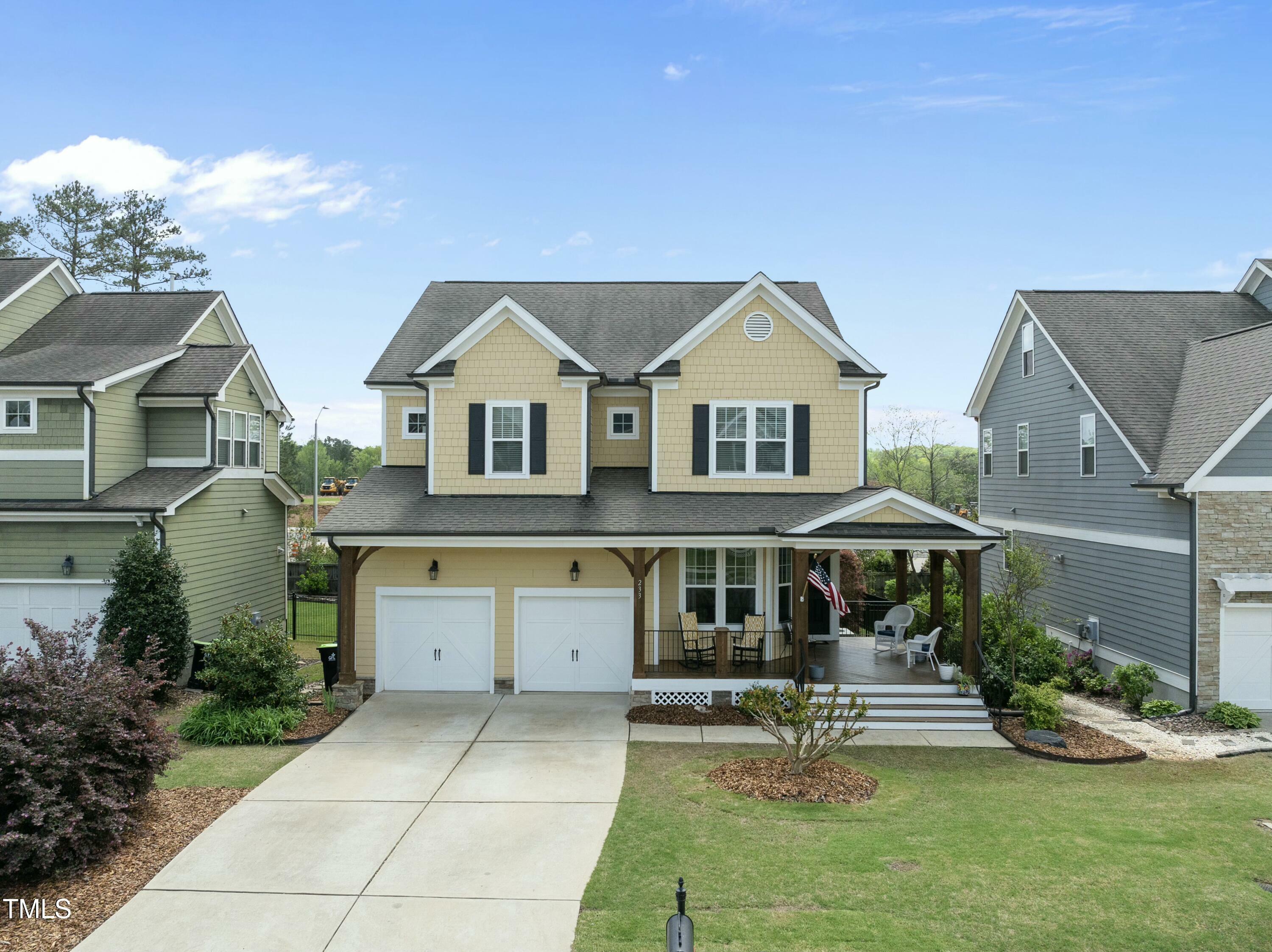 Property Photo: 233 Pointe Park Circle NC 27540