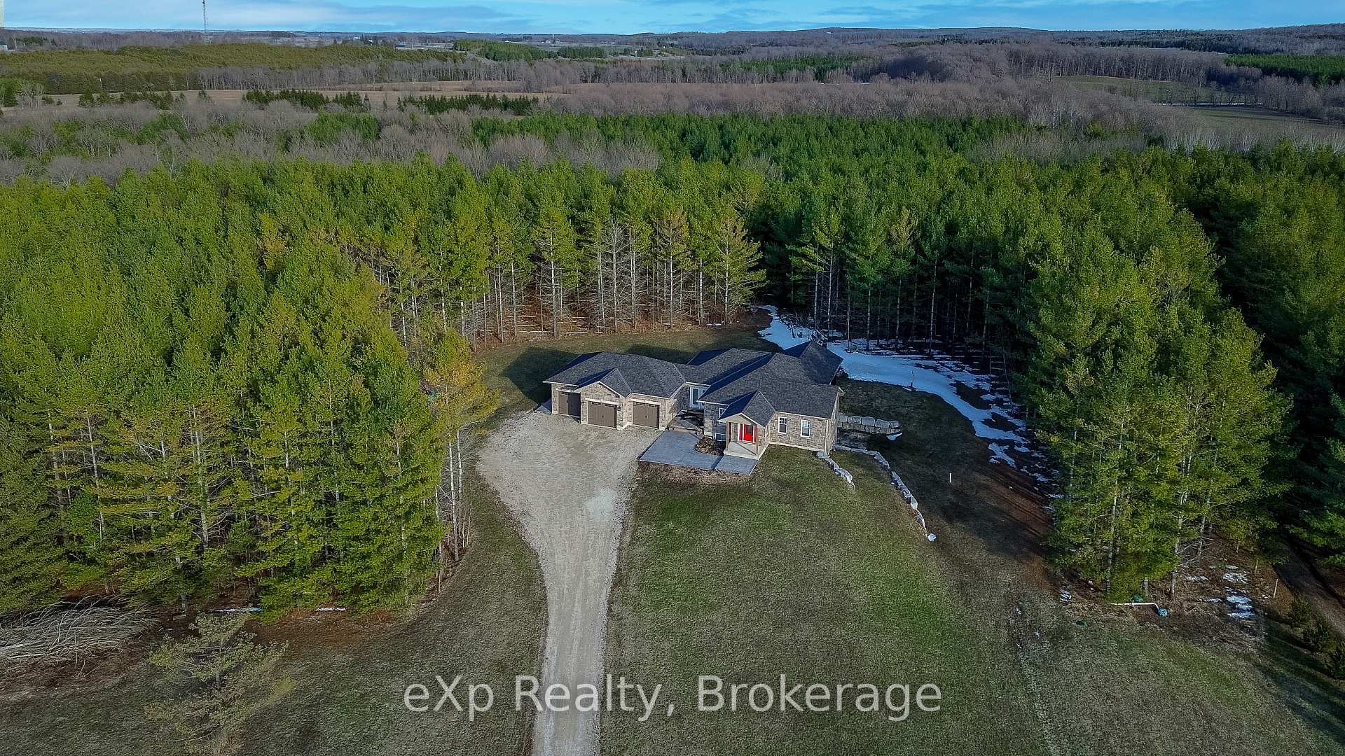 Property Photo: 615641 Hamilton Lane ON N0C 1H0
