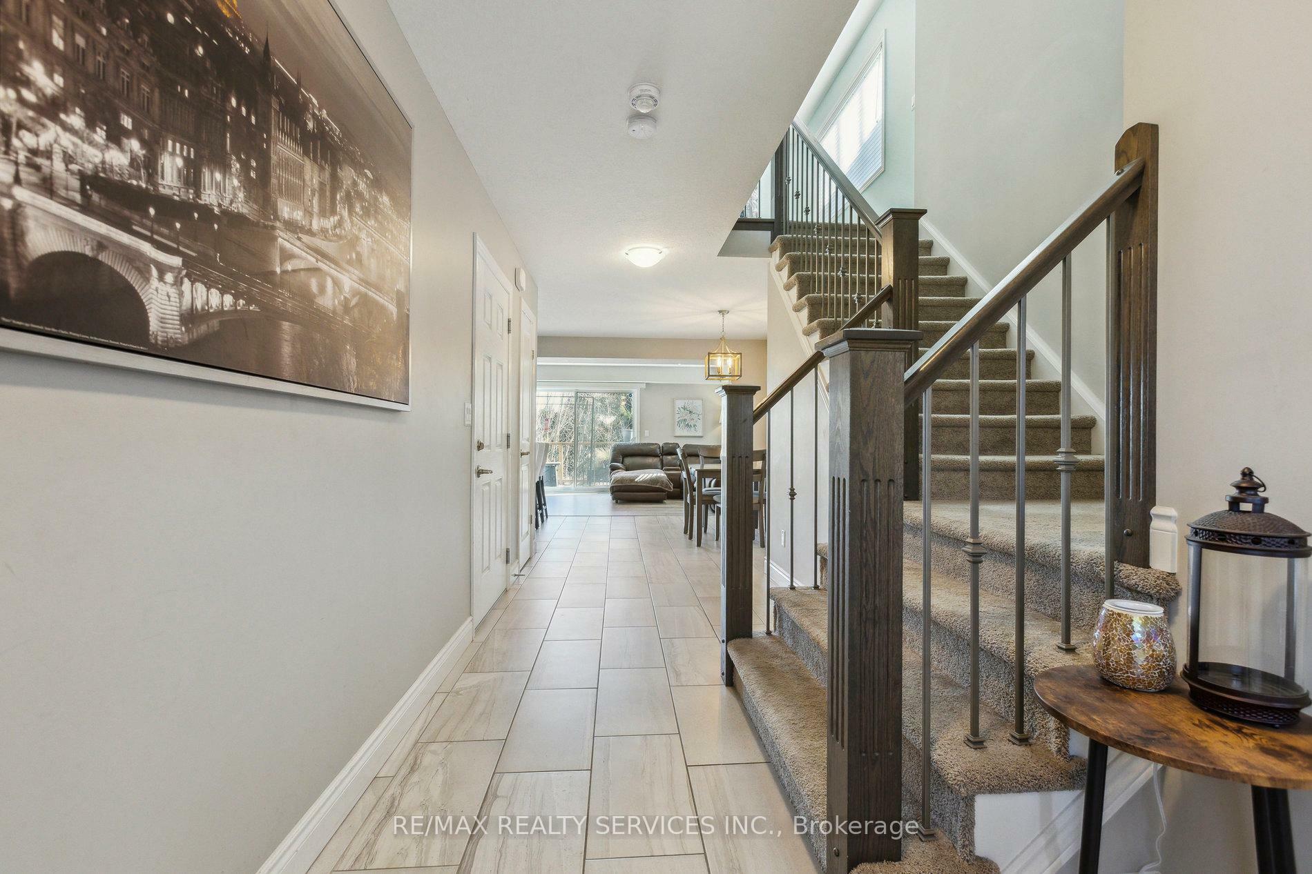 Property Photo: 625 Blackbridge Road 10 ON N0B 1M0