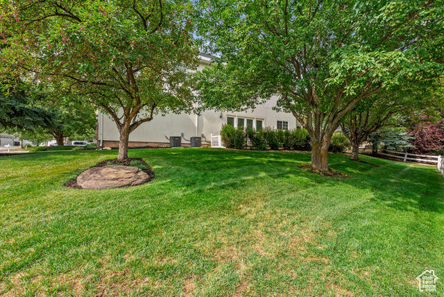Property Photo: 1367 W Settlement Dr UT 84098