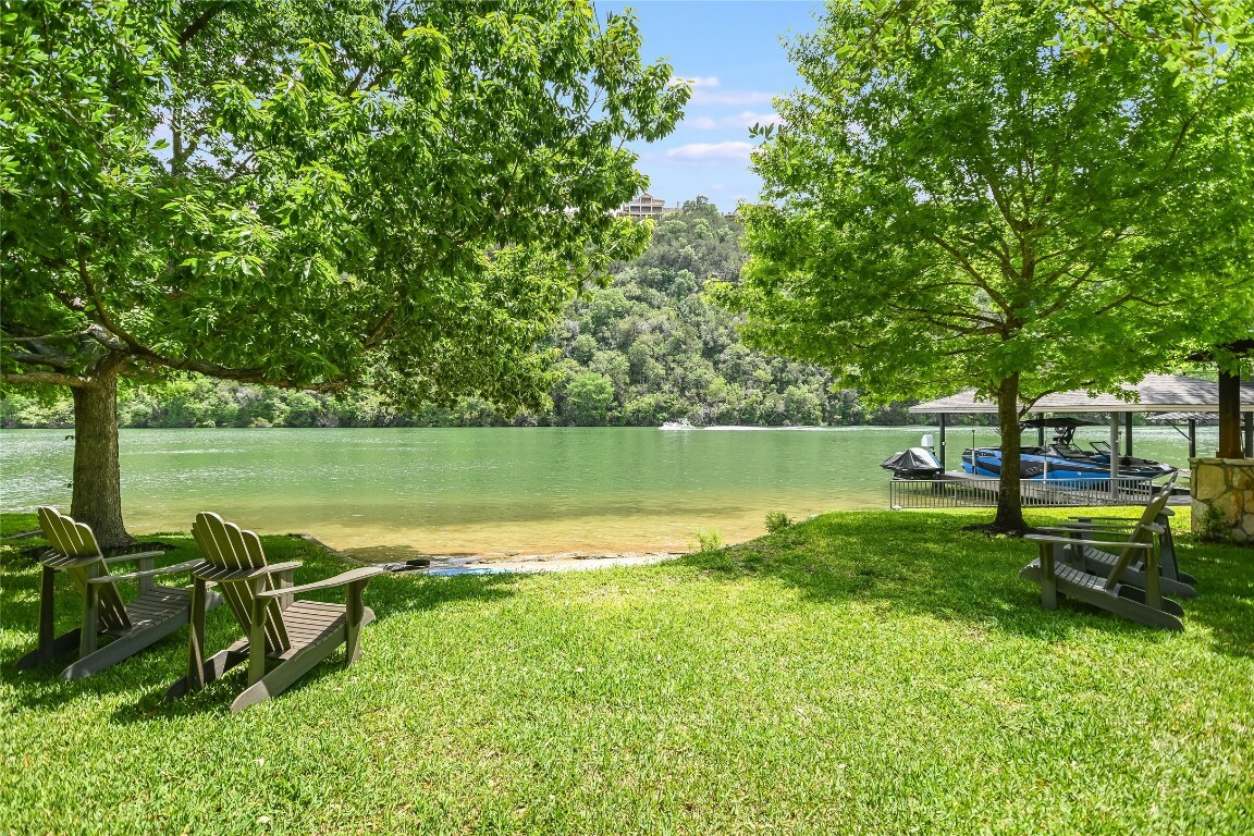 2305 Manana Street  Austin TX 78730 photo