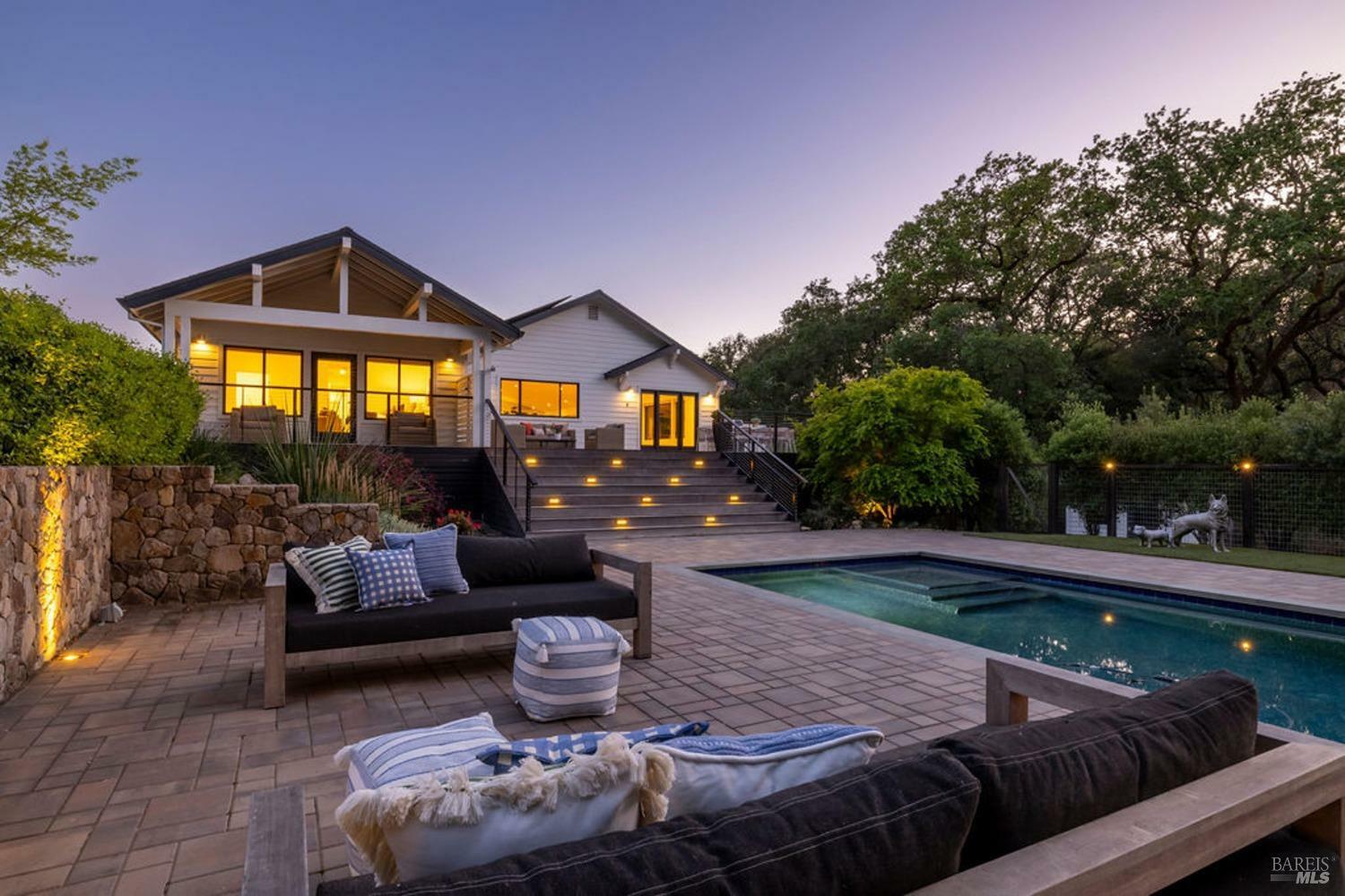 311 Burgundy Road  Healdsburg CA 95448 photo