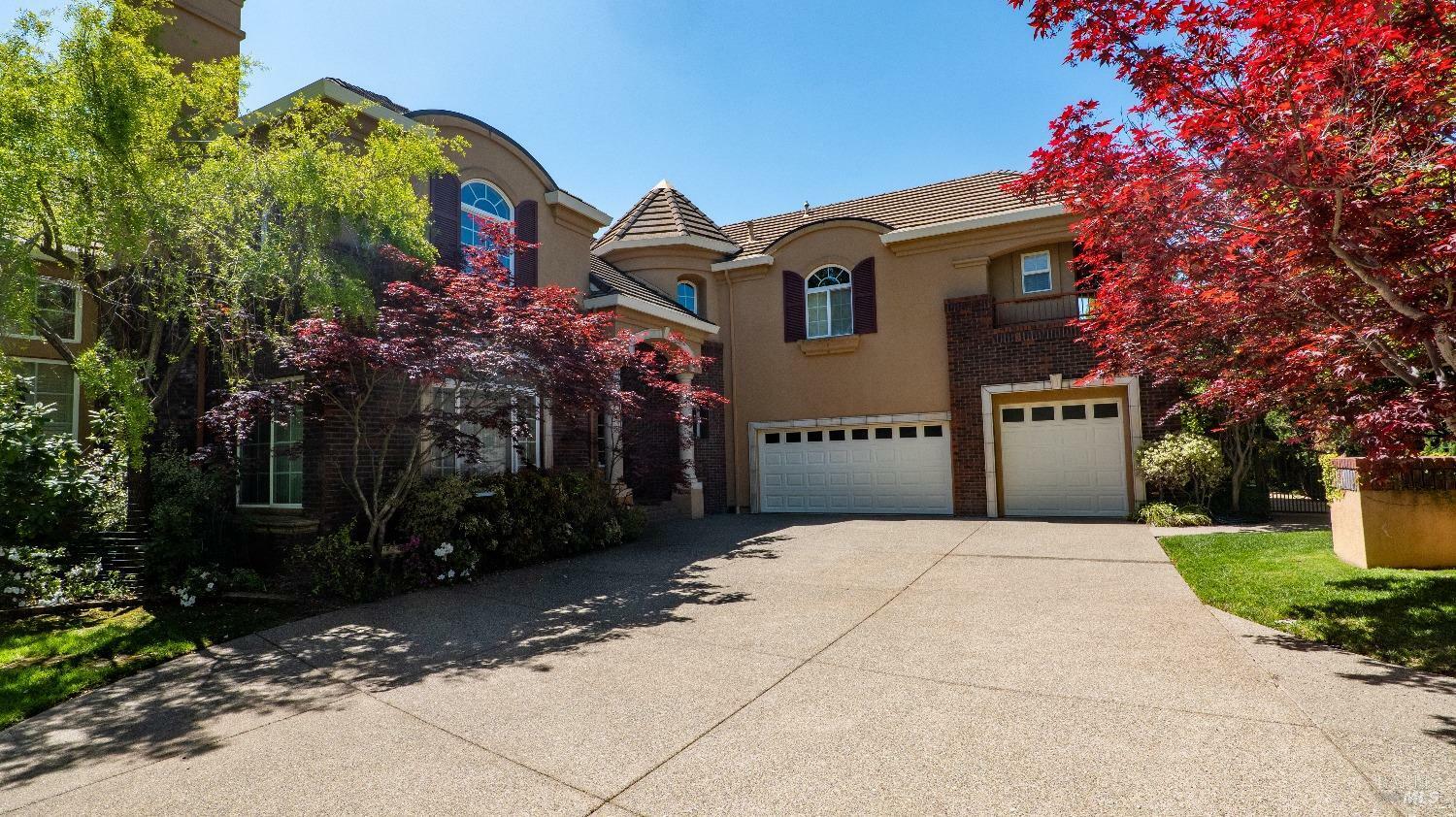 Property Photo: 11 Aviara Court CA 94558