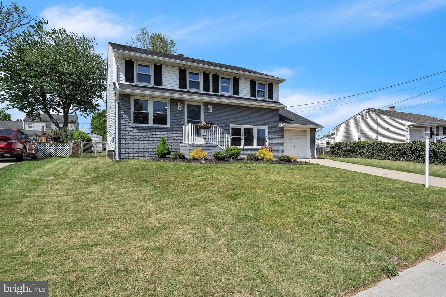Property Photo: 28 Jamaica Way NJ 08610