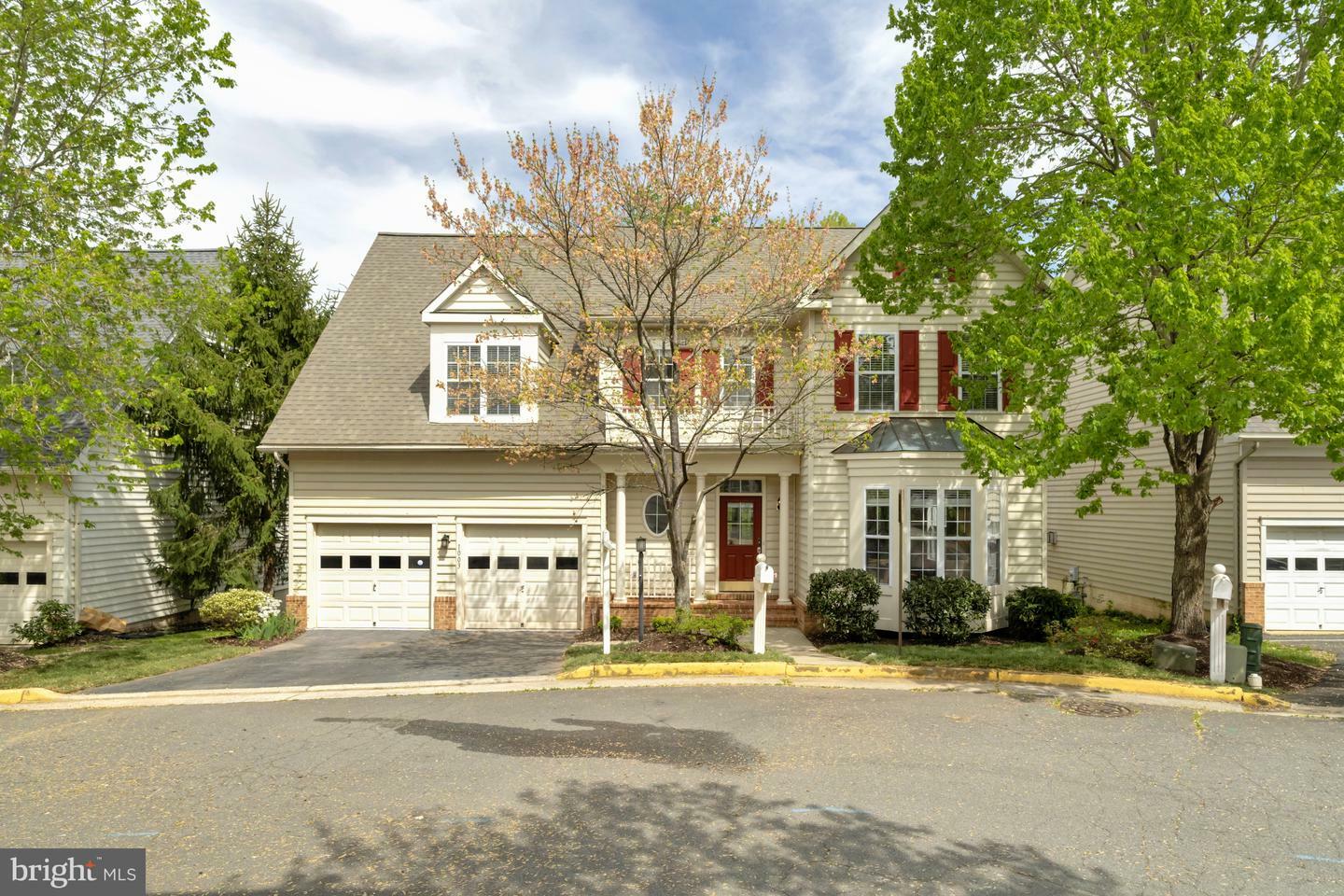 Property Photo: 1003 Stanton Park Court VA 20170