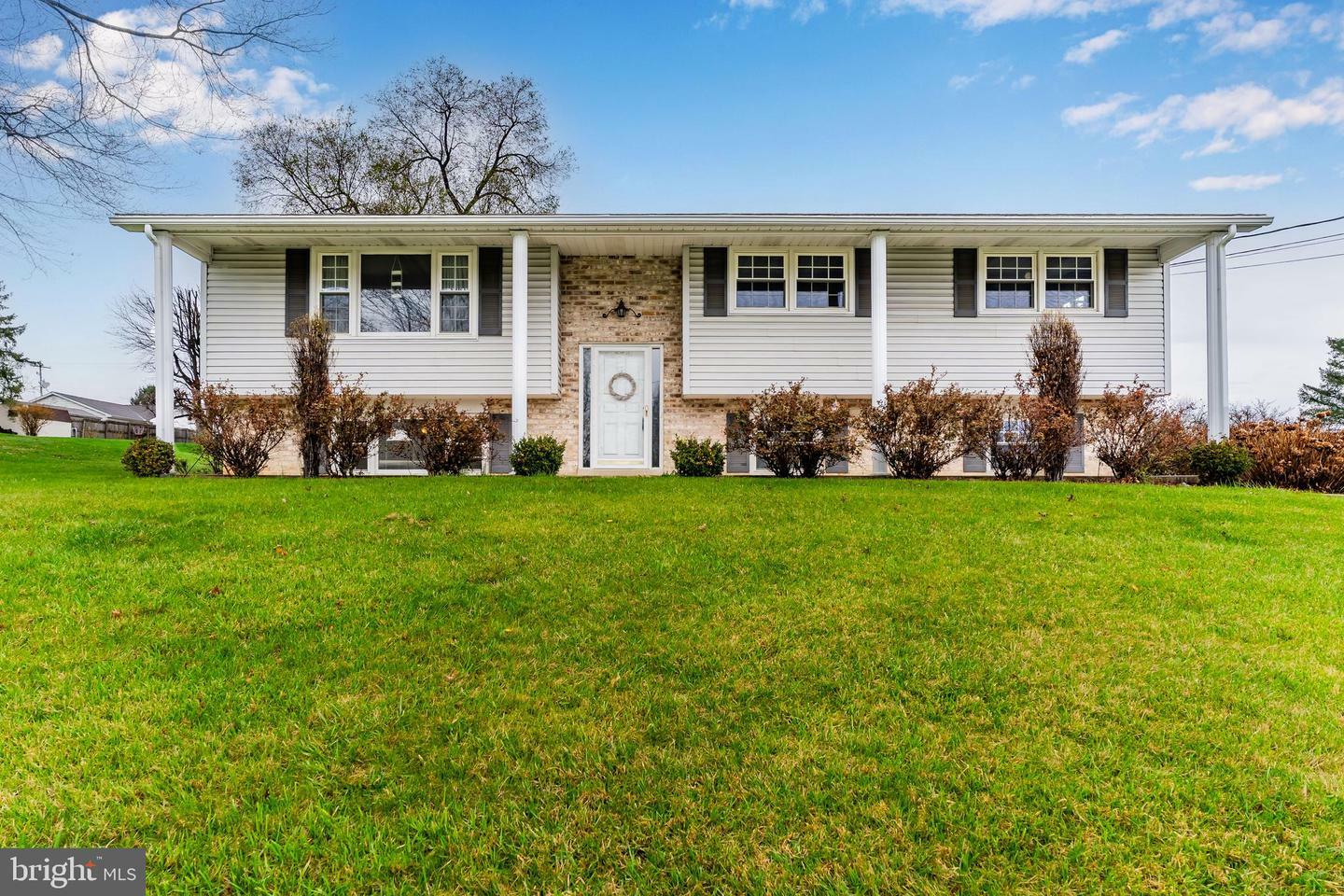 Property Photo: 421 Limestone Road PA 17015
