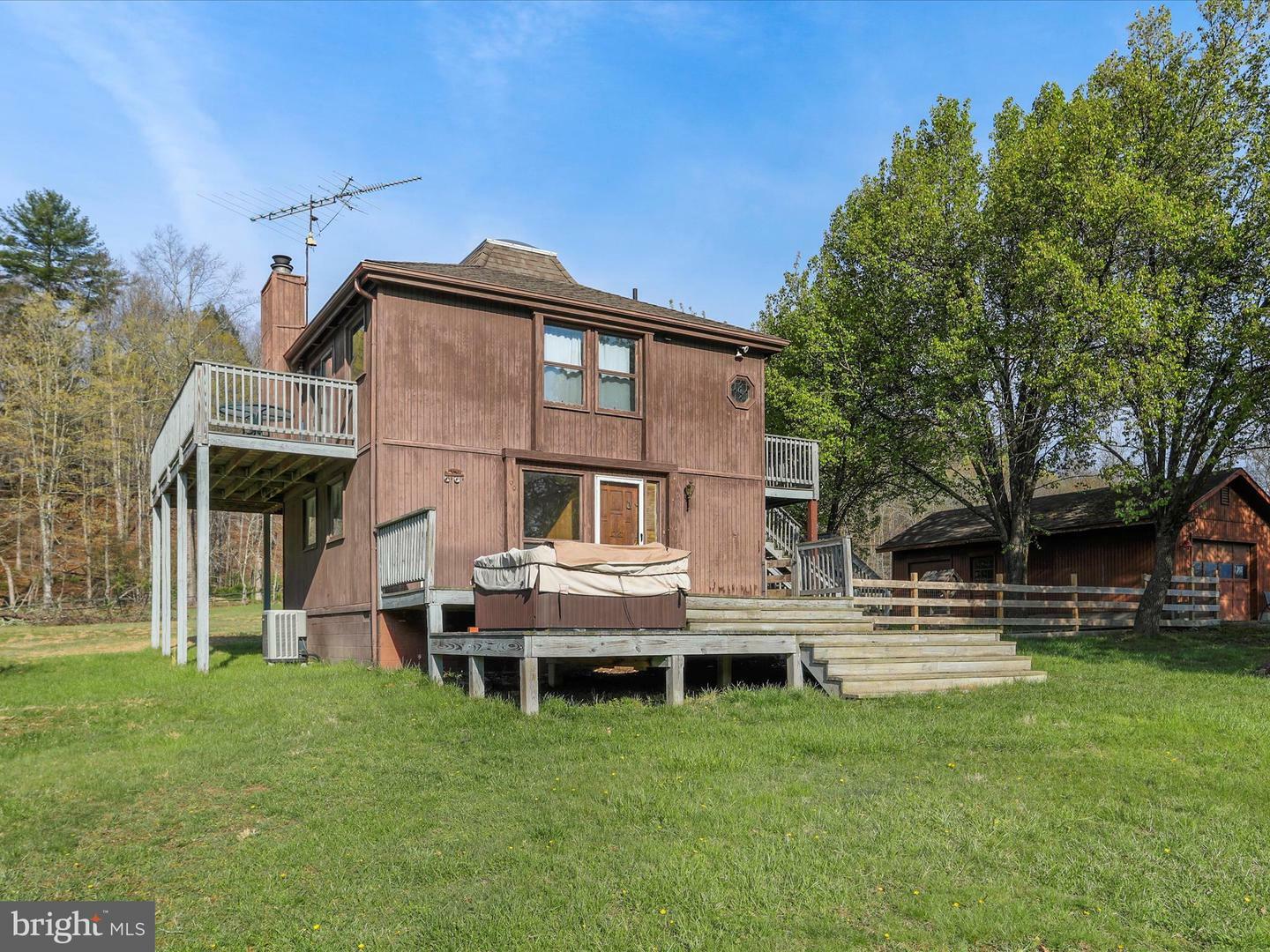 55 Pioneer Trail  Great Cacapon WV 25422 photo