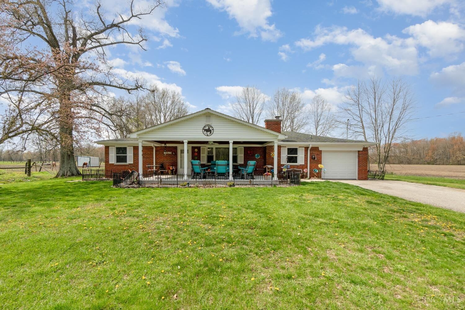 Property Photo: 6433 Goshen Road OH 45122