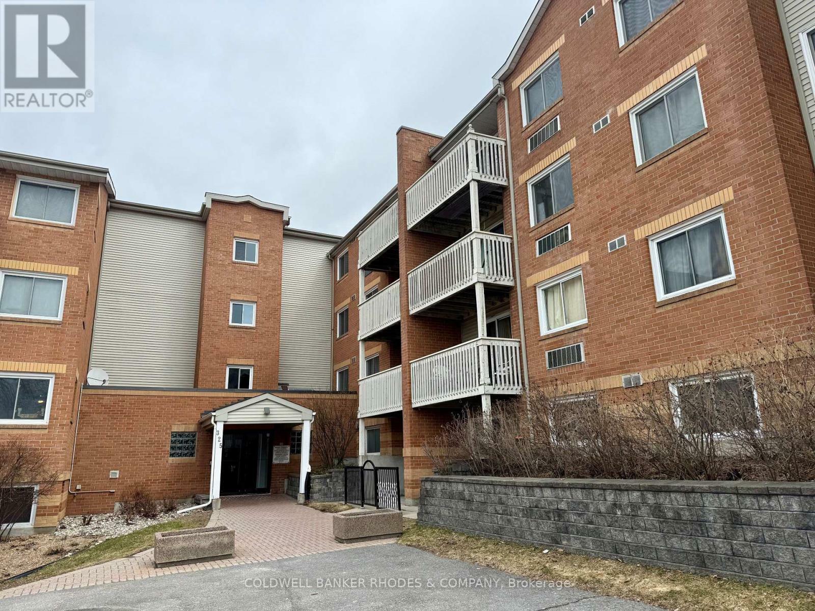 Photo de la propriété: 325 Centrum Boulevard 302 ON K1E 3W8