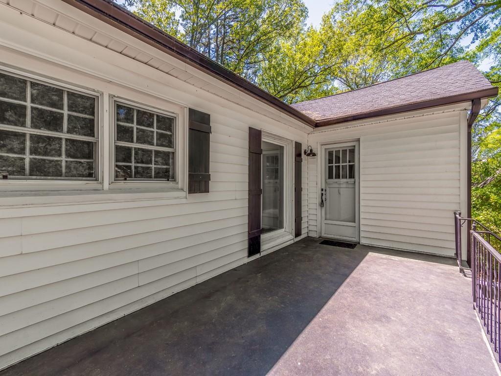 Property Photo: 5201 Skyline Drive GA 30083