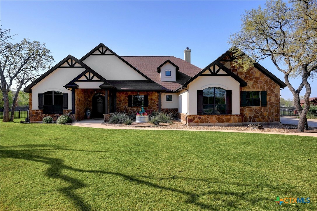 Property Photo: 169 Silverado Drive TX 78633