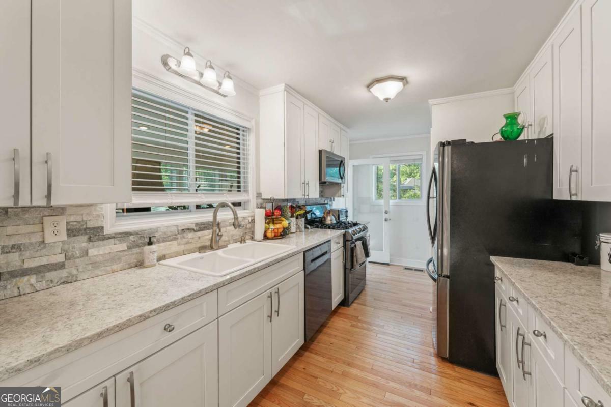 Property Photo: 1910 Volberg Street NW GA 30318