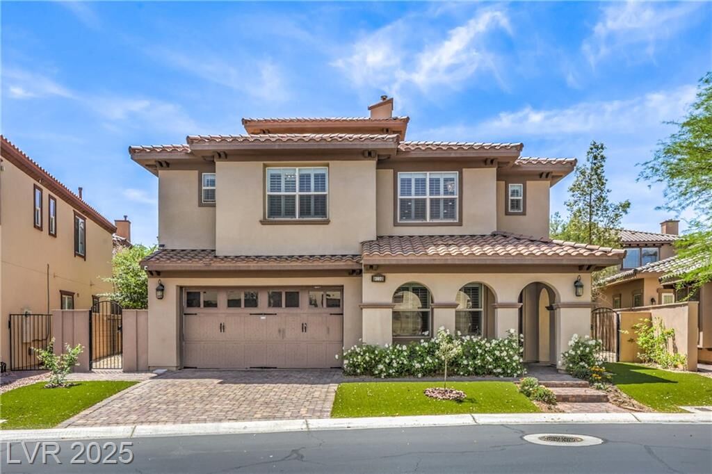 Property Photo:  207 Crooked Putter Drive  NV 89148 
