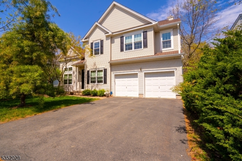 Property Photo: 6 York Dr NJ 08540