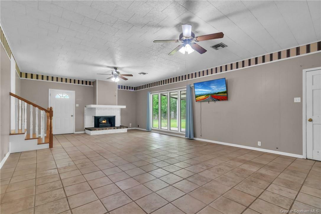 Property Photo: 615 Leland Street LA 70663