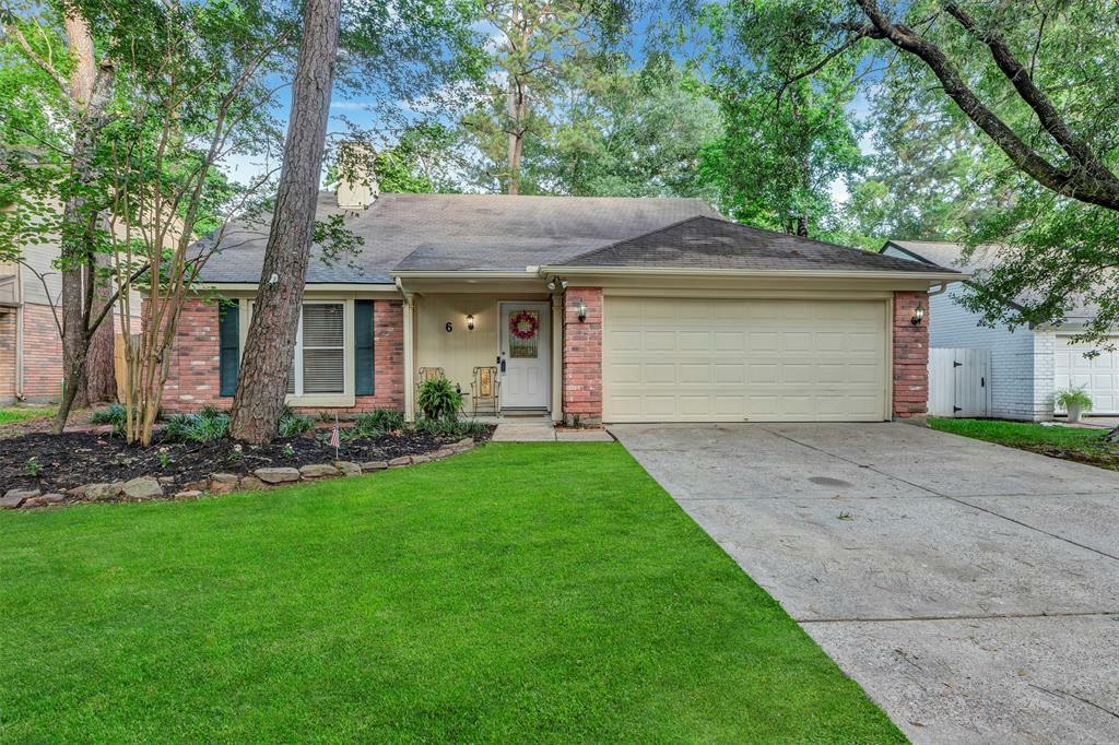 Property Photo: 6 Lazy Morning Pl TX 77381
